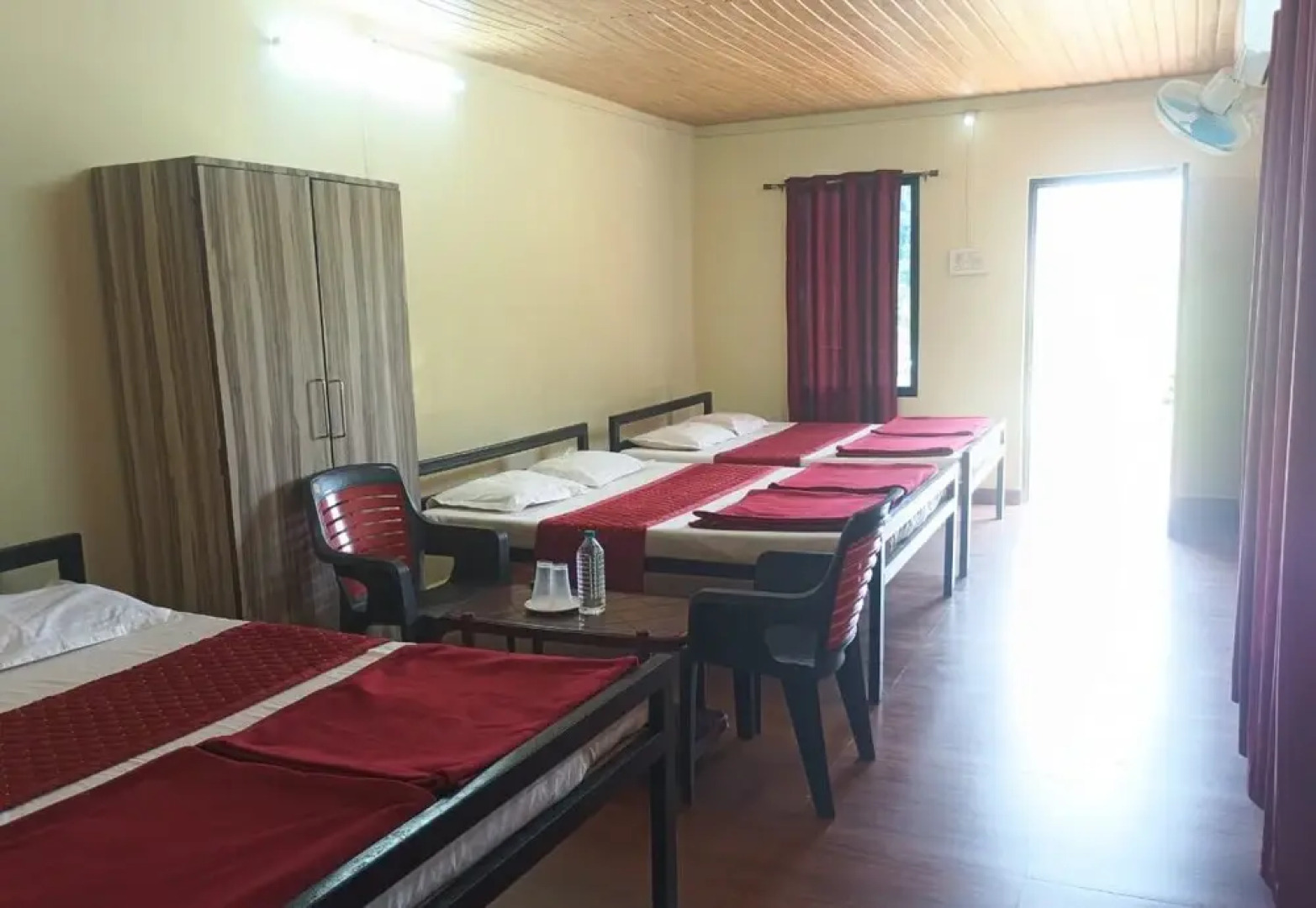 Cheetah Farms Jungle Stay