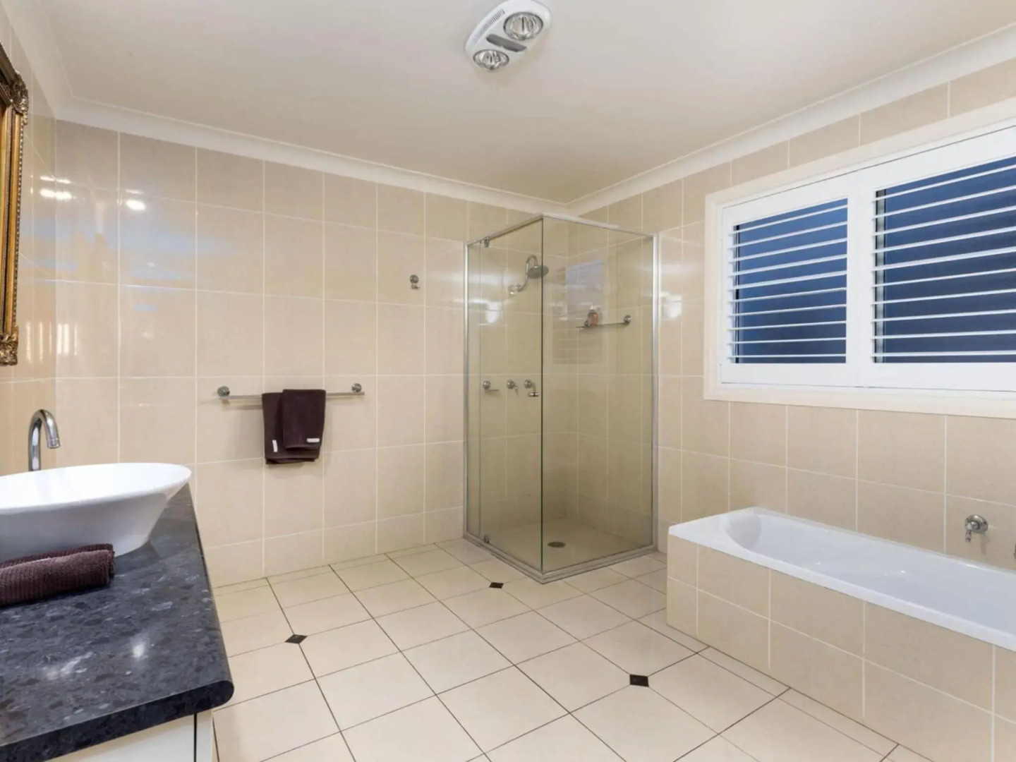 MISTRAL Gerroa 4pm check out Sundays