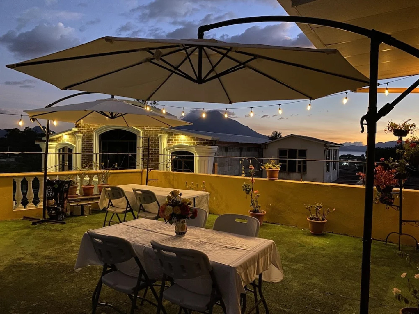 Hotel Panajachel Los Angeles