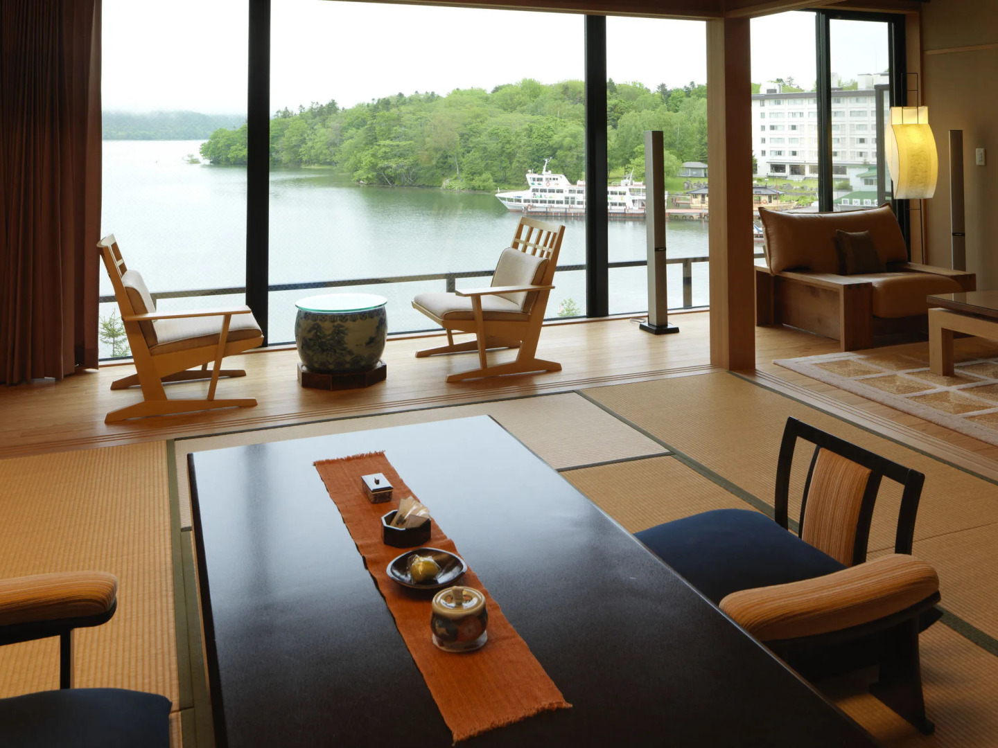 Akan Tsuruga Bessou HINANOZA