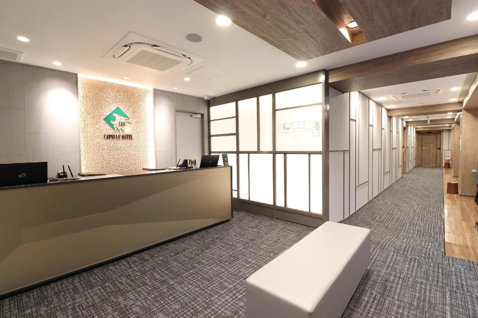 Leo Yu Capsule Hotel Funabashi