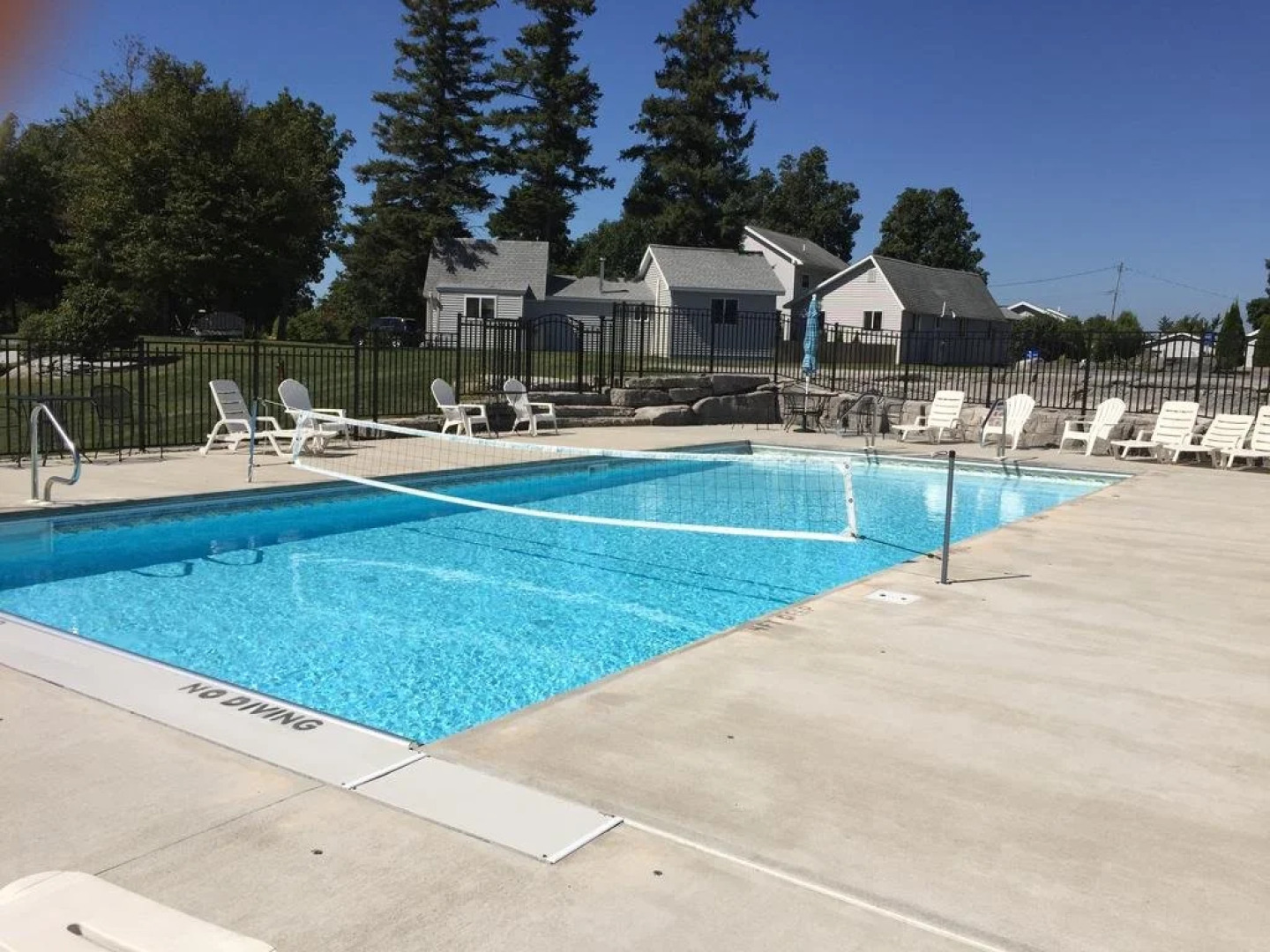 Angel Rock Waterfront Cottages and Vacation Homes