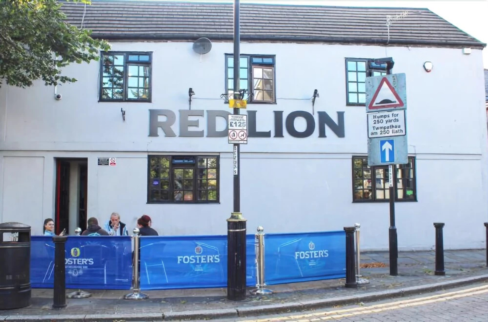 Ye Olde Red Lion Hotel