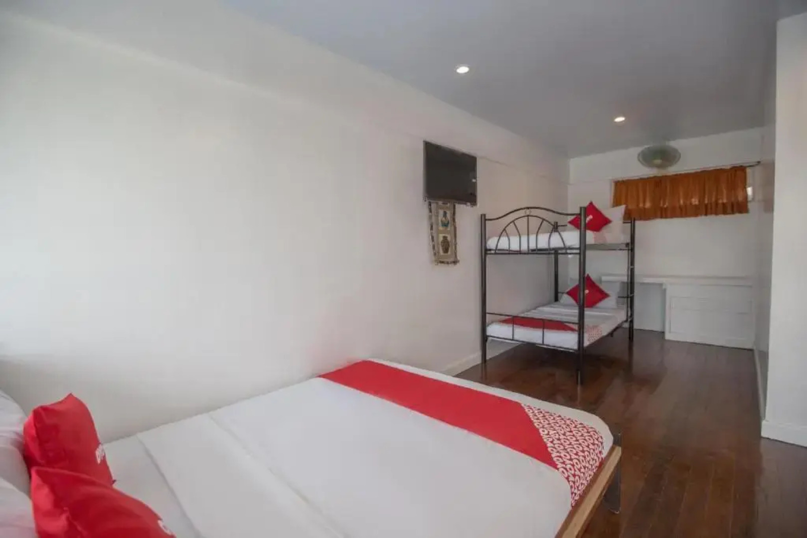 Sunrock Resort by OYO Rooms