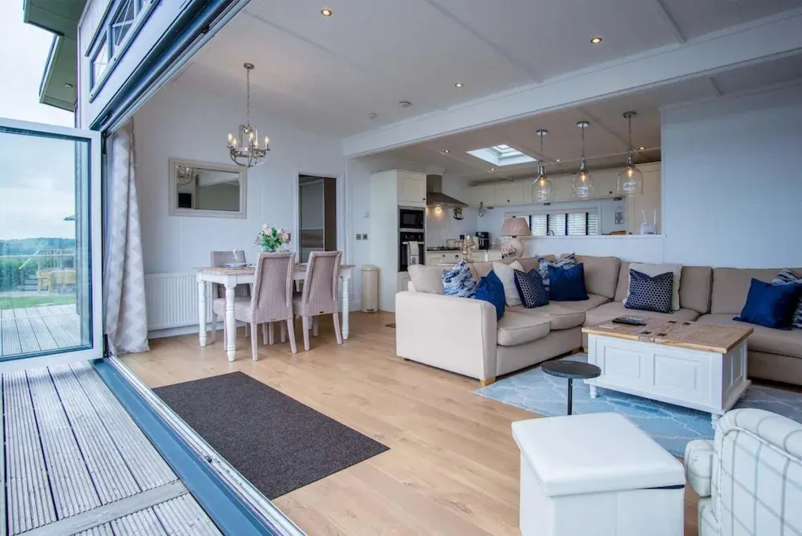 Shearwater 30 - 2 Bedroom Lodge - Summerhill