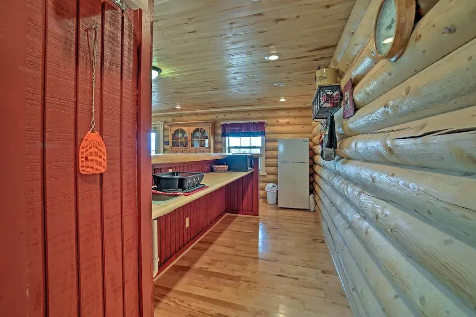 Rustic Cabin Near Palisade State Park w/ Deck!