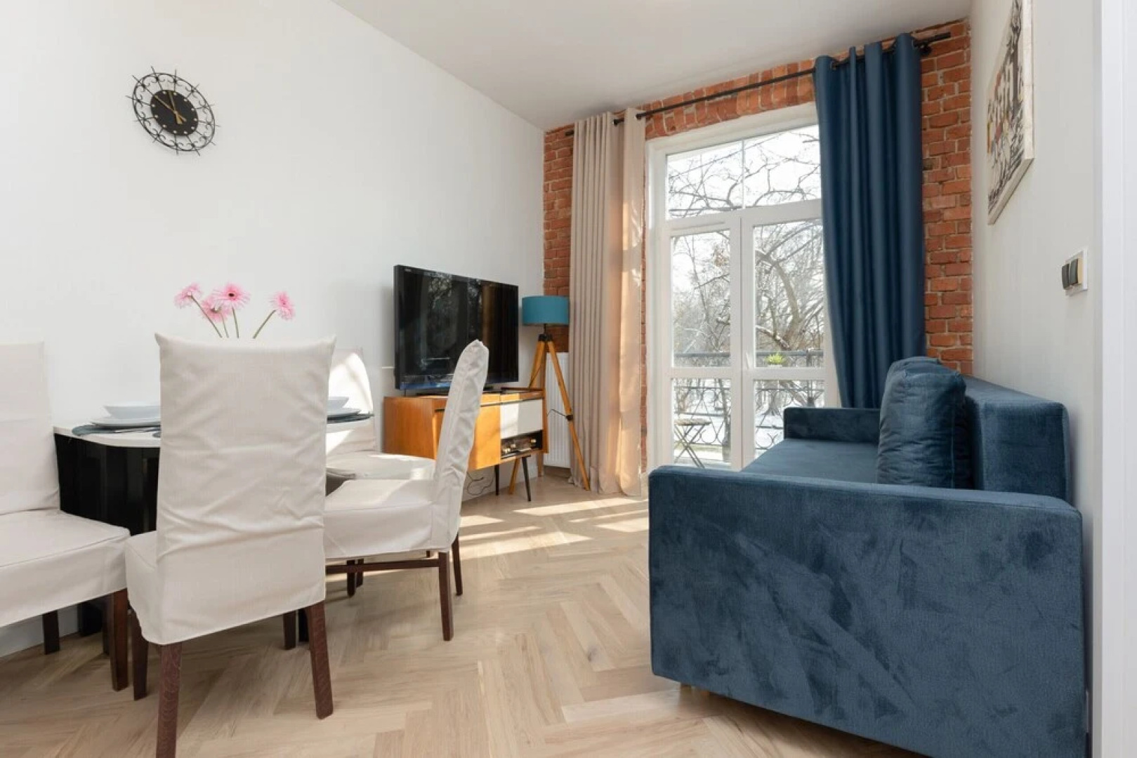 Warsaw Pruszków Apartment by Renters