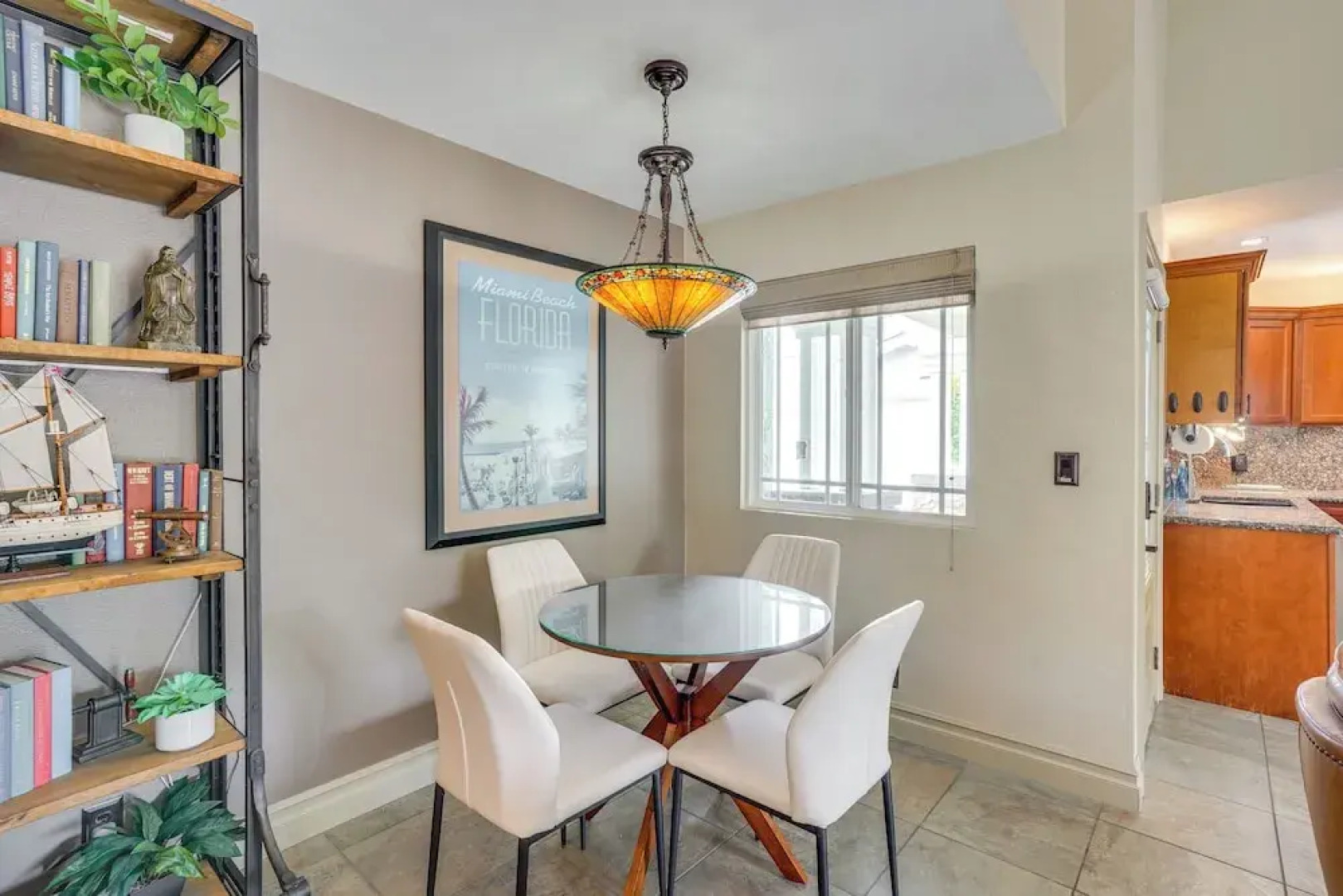 Lovely Tustin Home w/ Outdoor Kitchen: 3 Mi to Zoo