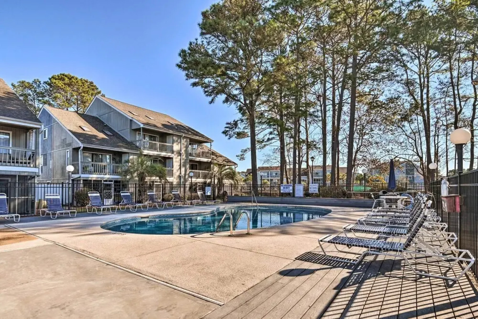 Myrtle Beach Condo ~ 2 Mi to Surfside Beach!