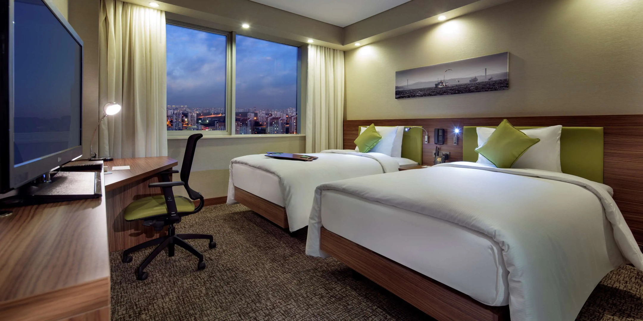 Hampton by Hilton Istanbul Kayasehir