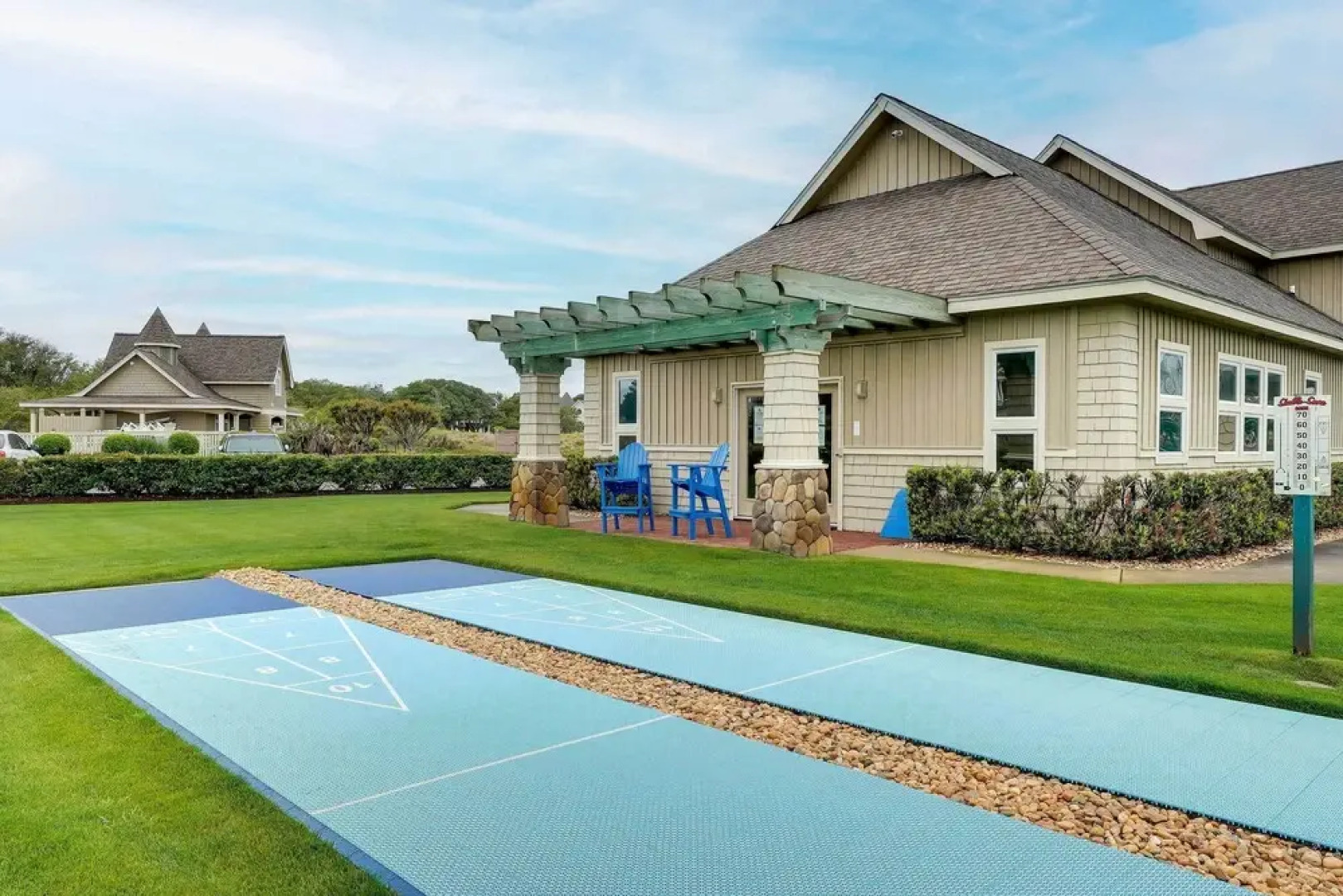 Spacious Outer Banks Home - Golf & Beach Access!
