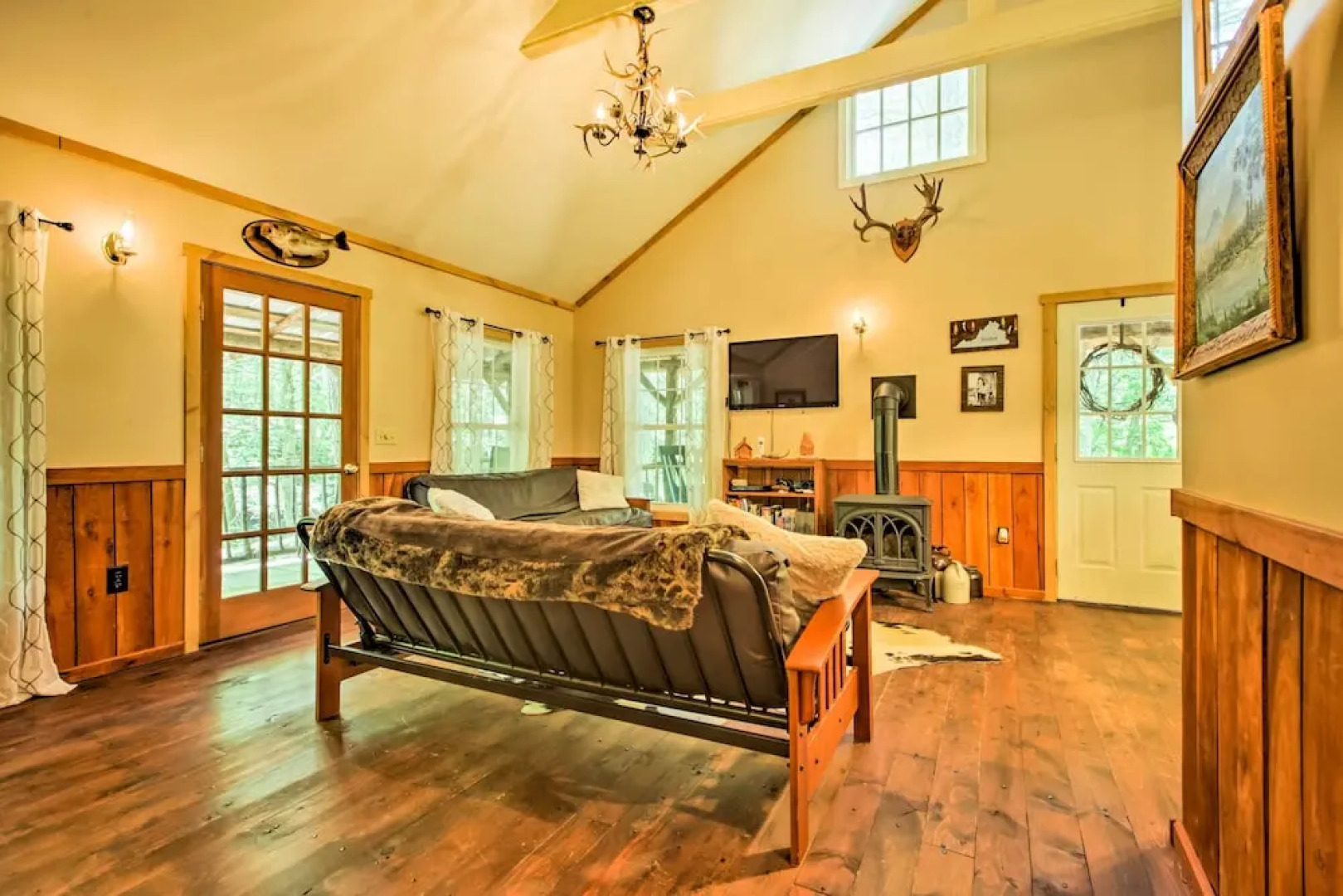 'clearwater Cabin' on 10 Acres w/ Trout Stream!