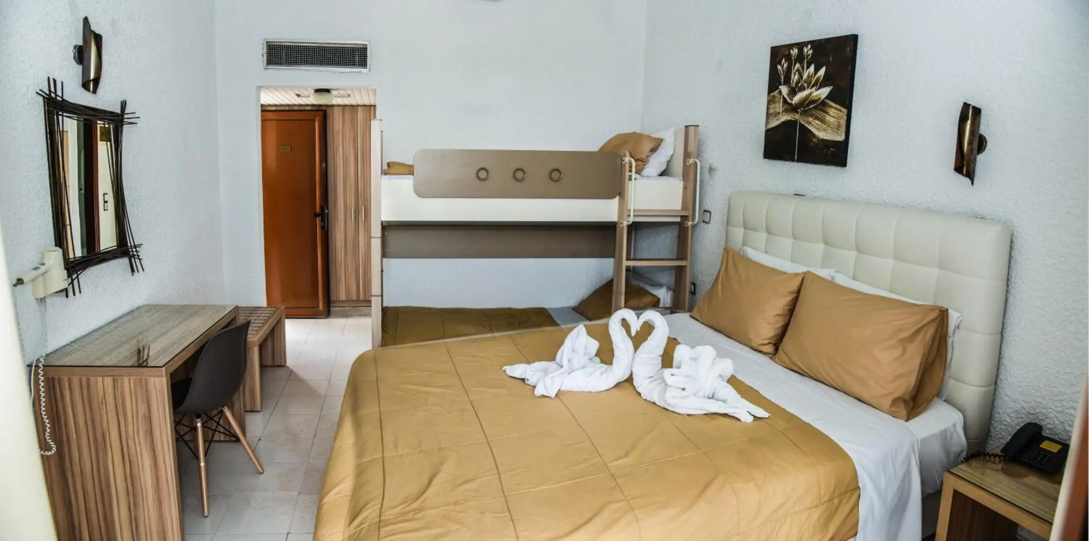 Vallian Village Hotel