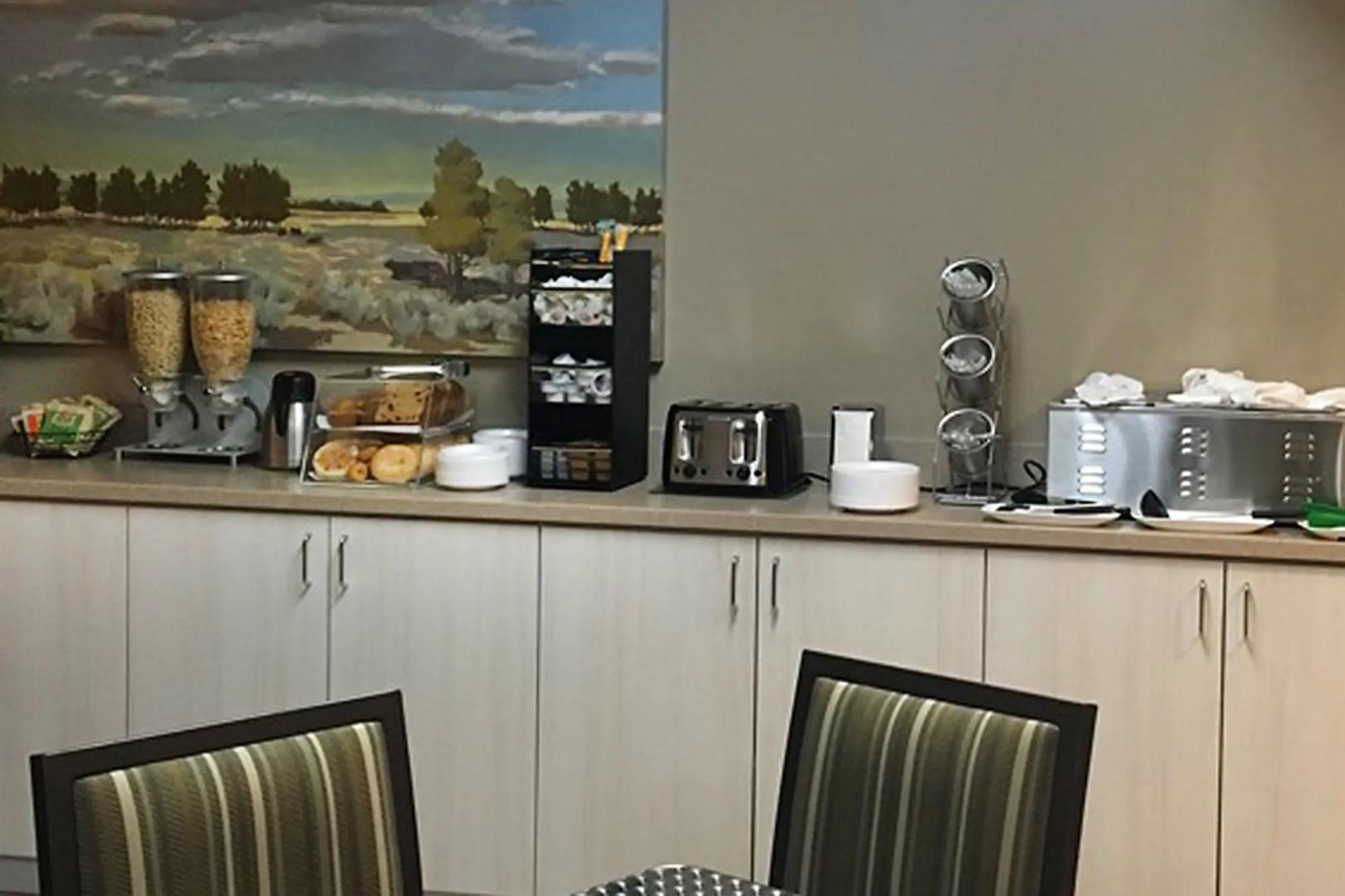 Hilltop Inn by Riversage