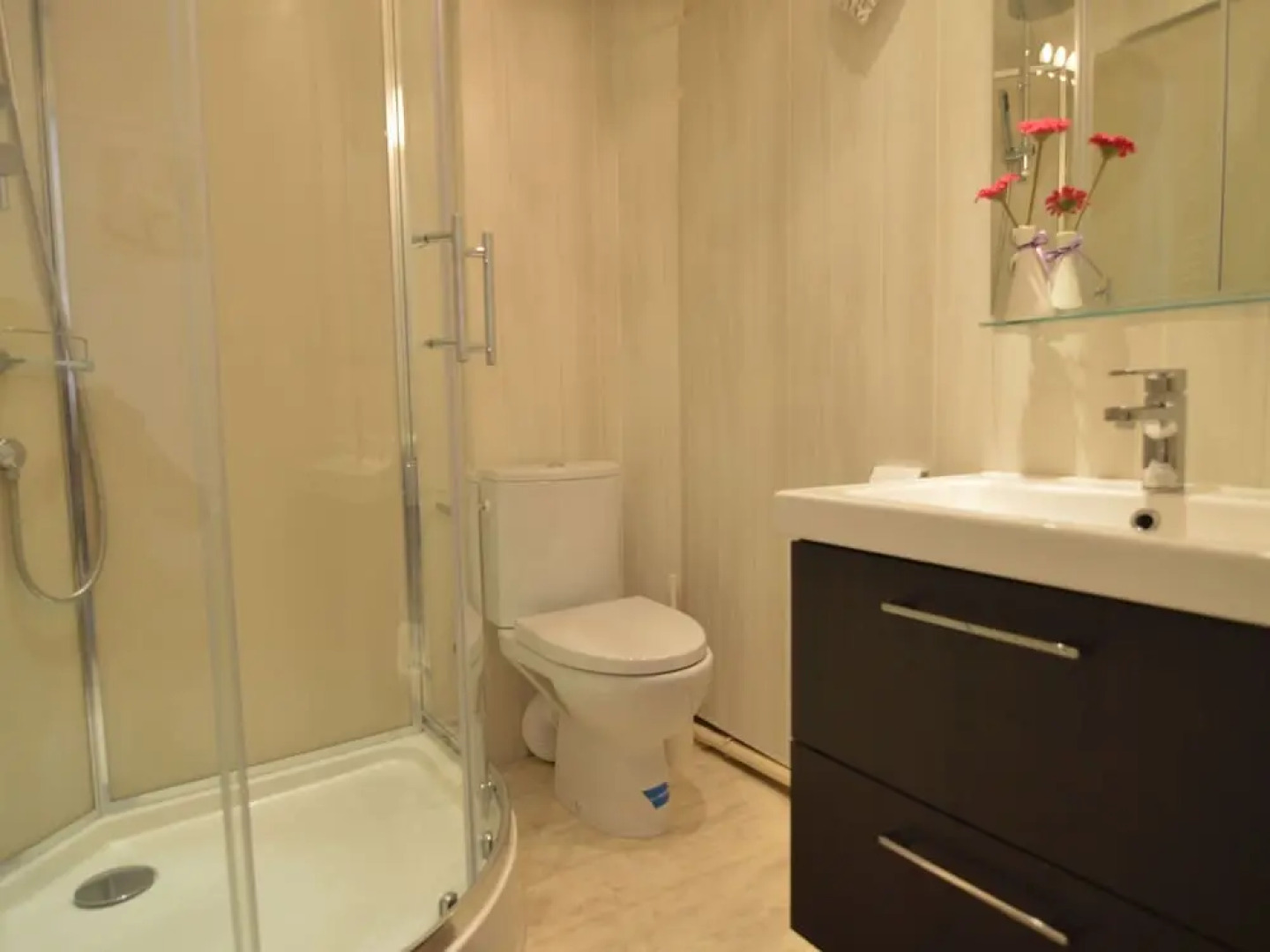 Modern Apartment in Bayeux near Sea