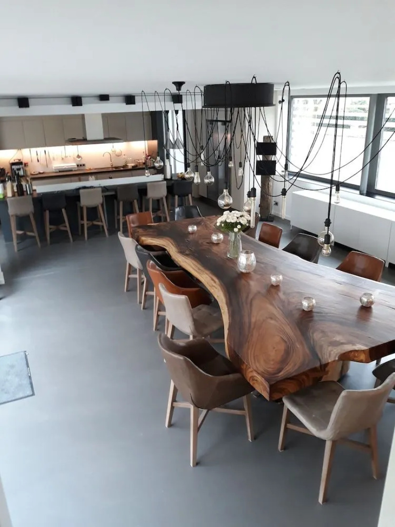 Table Et Chambre Particuliere