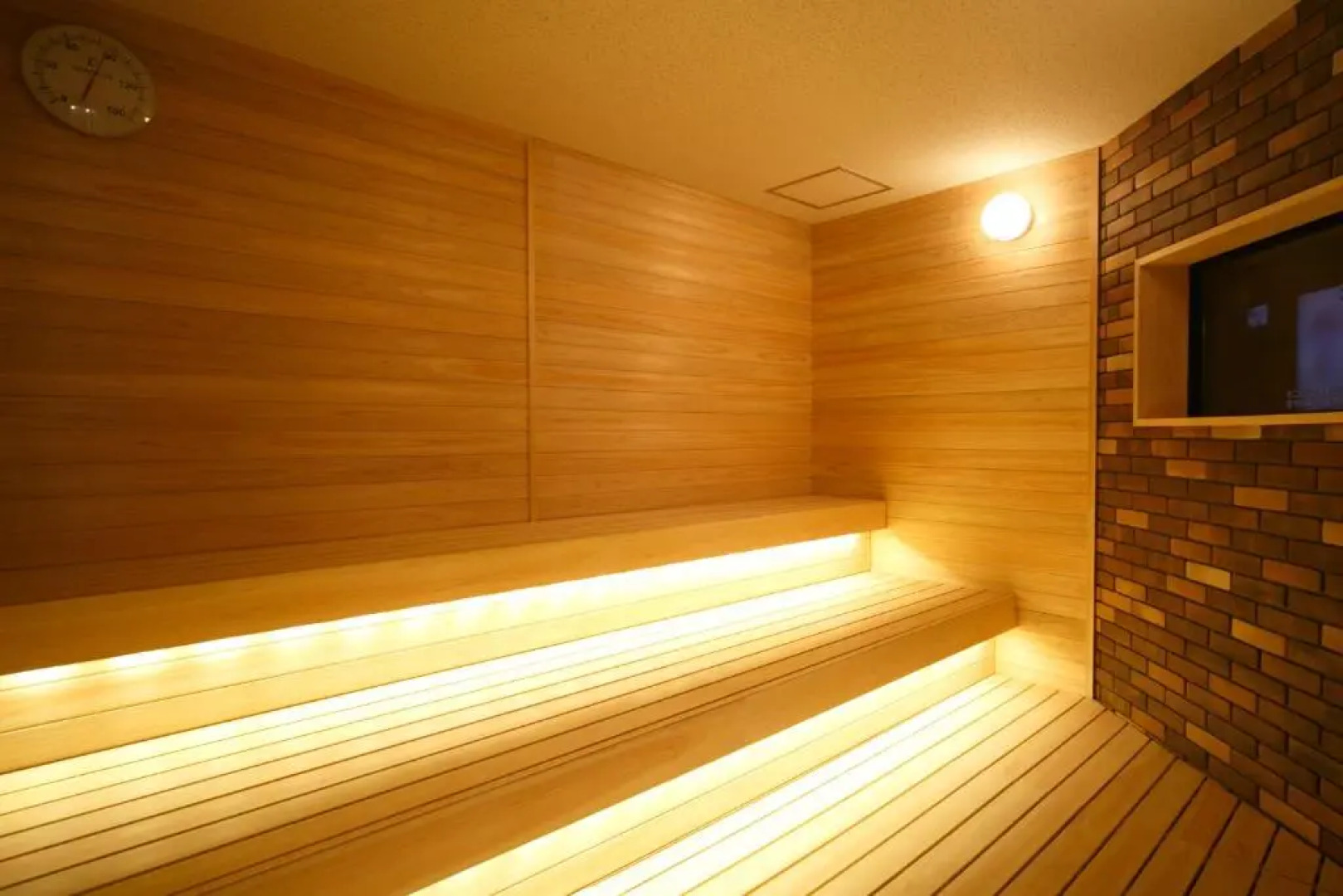 Setouchi KEIRIN HOTEL 10 by Onko Chishin