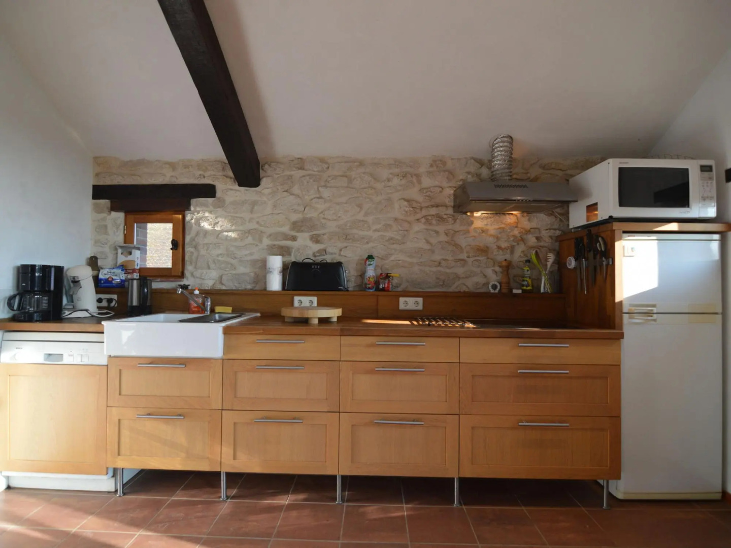 Cosy Holiday Home in Oussoy-en-Gatinais with Library