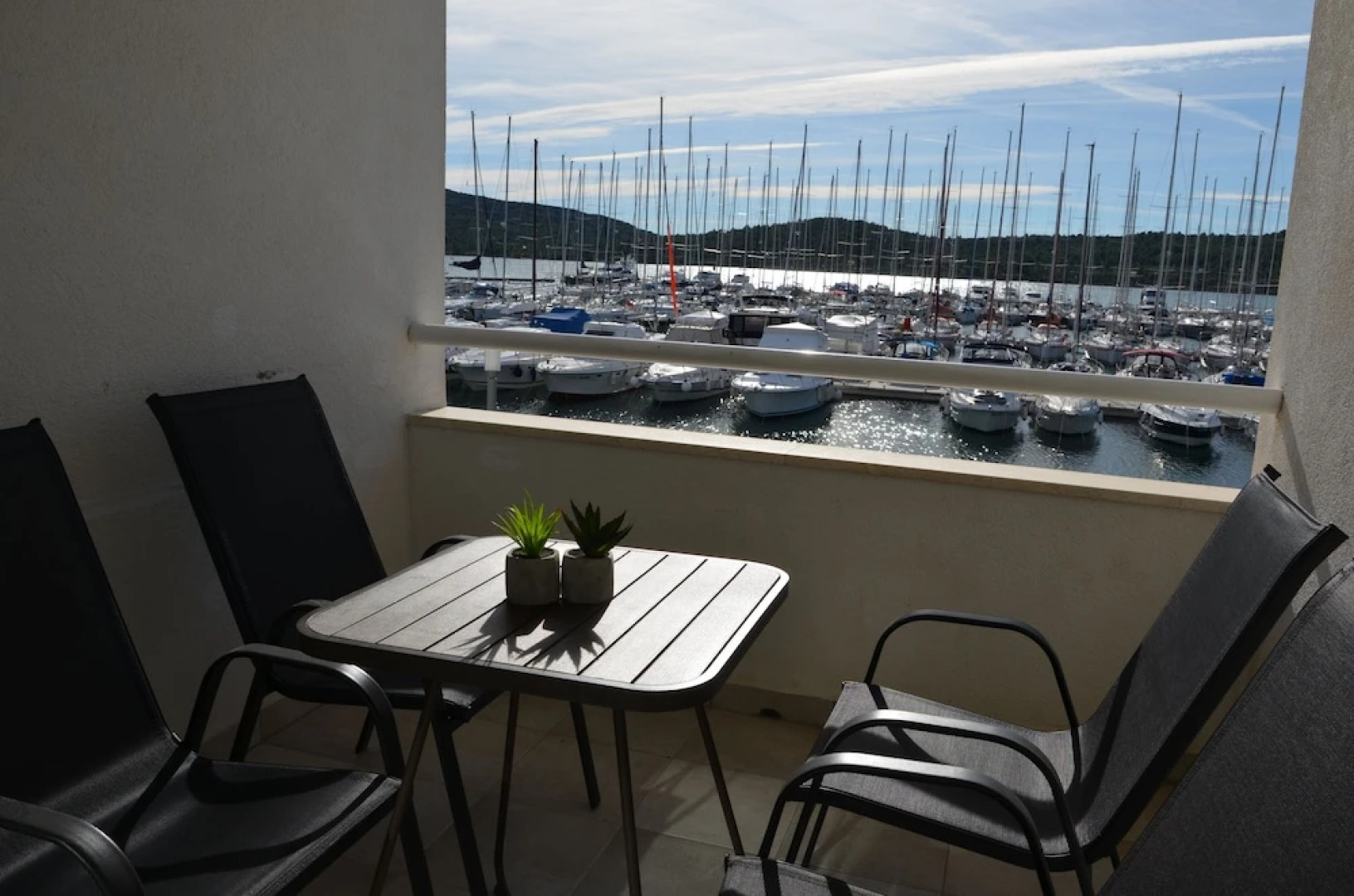 Apartments Pirovcanka