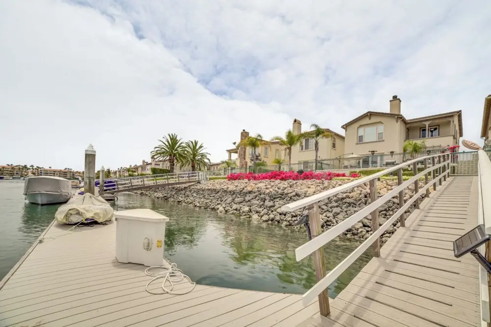 Coastal, Canal-front Oxnard Home ~ 1 Mi to Beach!