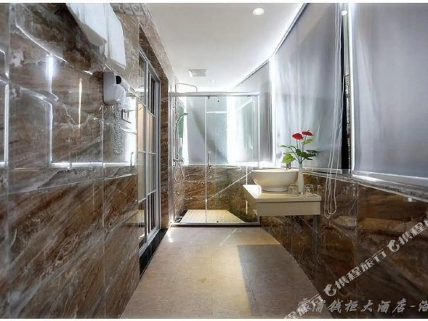 Qiangui Theme Hotel