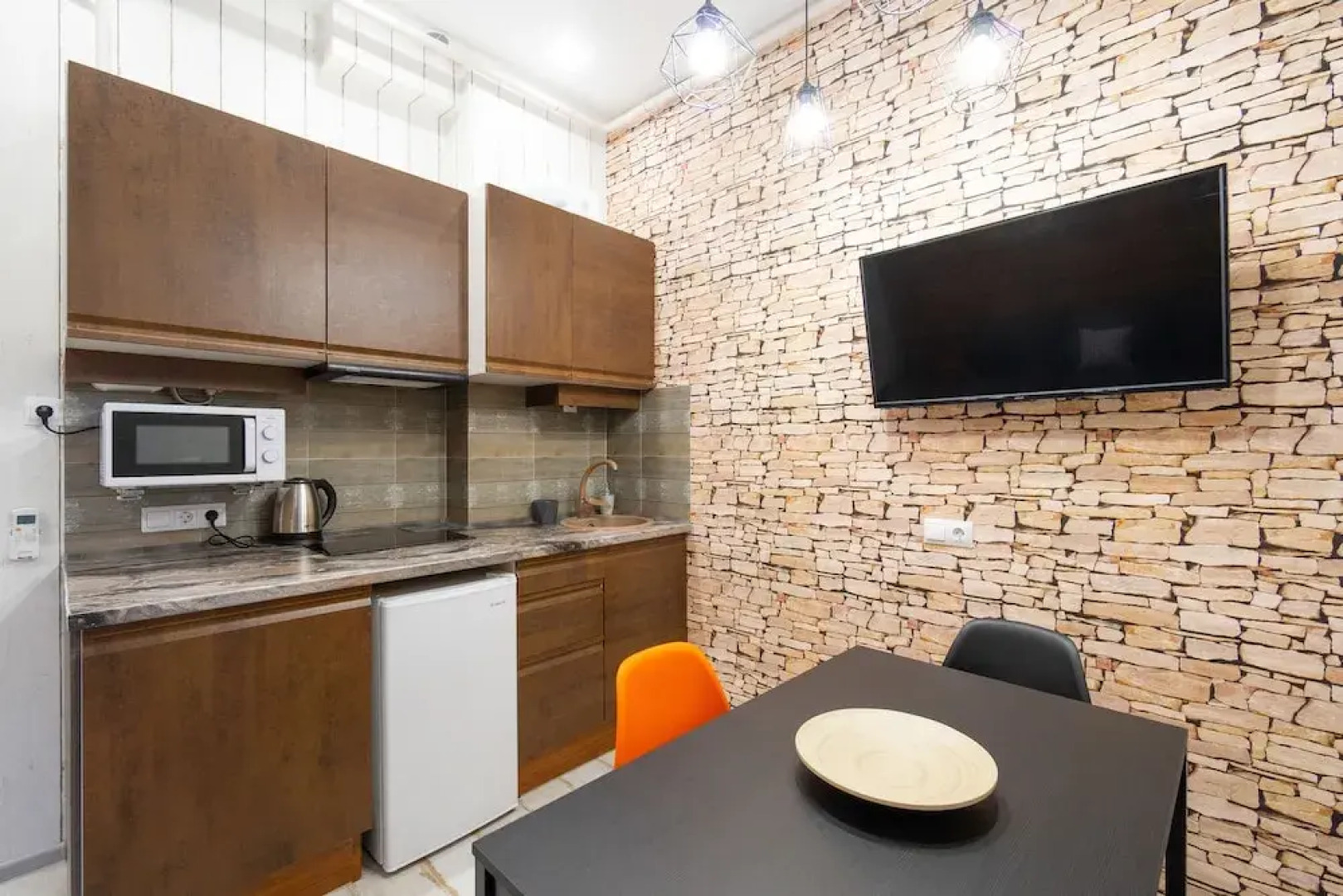 More Apartments na Avtomobilnom 58A - 2