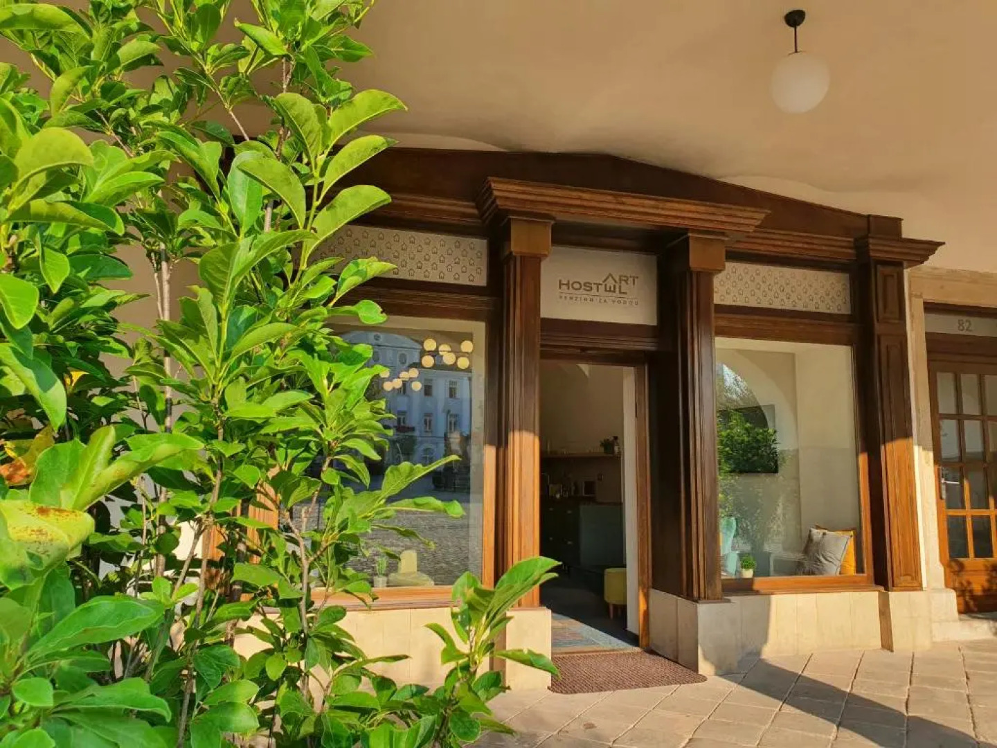 ART Hostel & Apartments