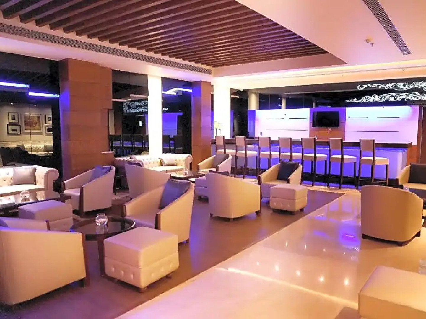 Sarovar Portico Hotel