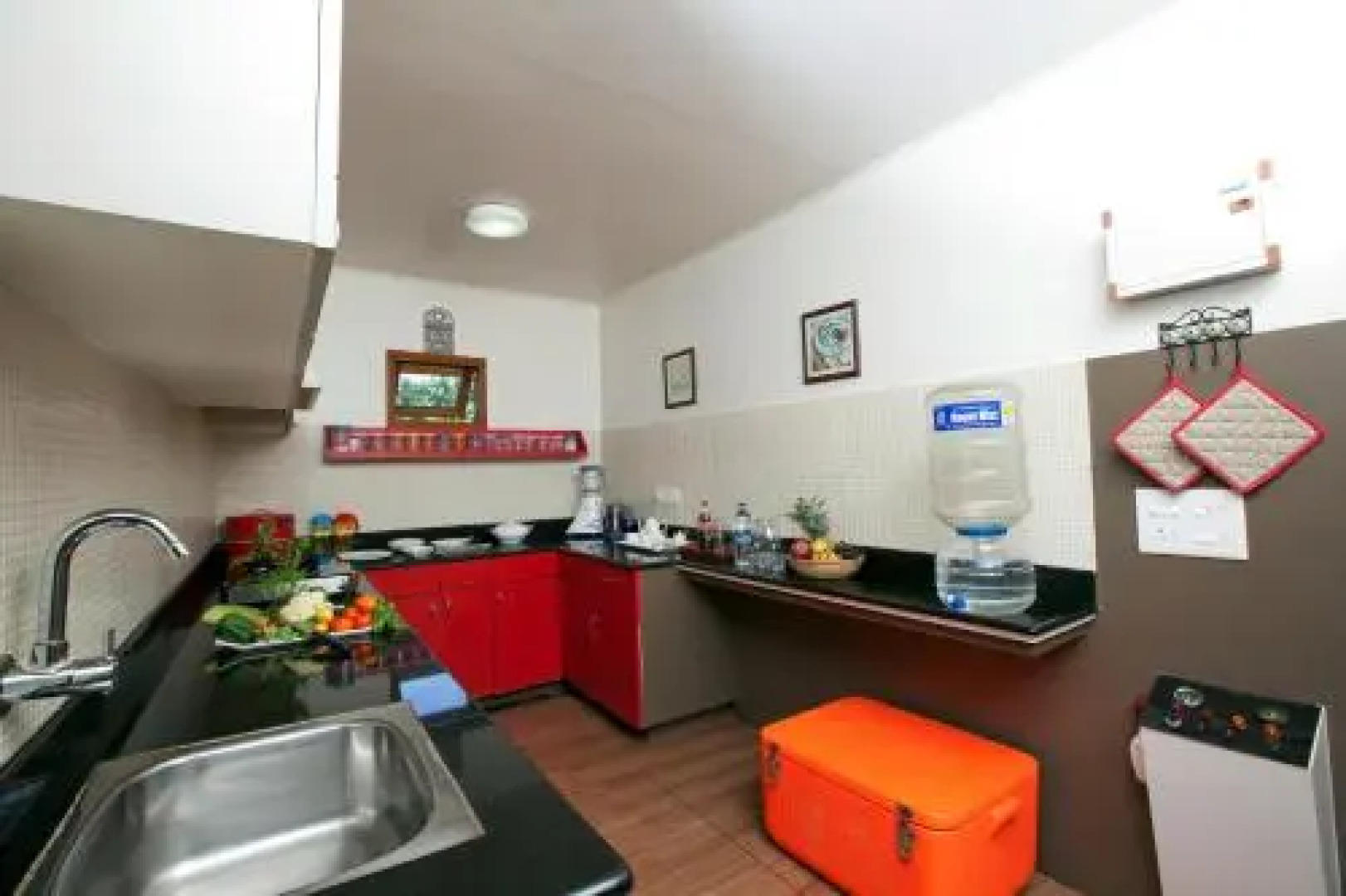 Abad Premium House Boat