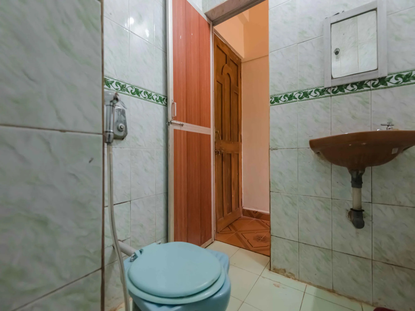 OYO 5651 StayOut near Baga Beach