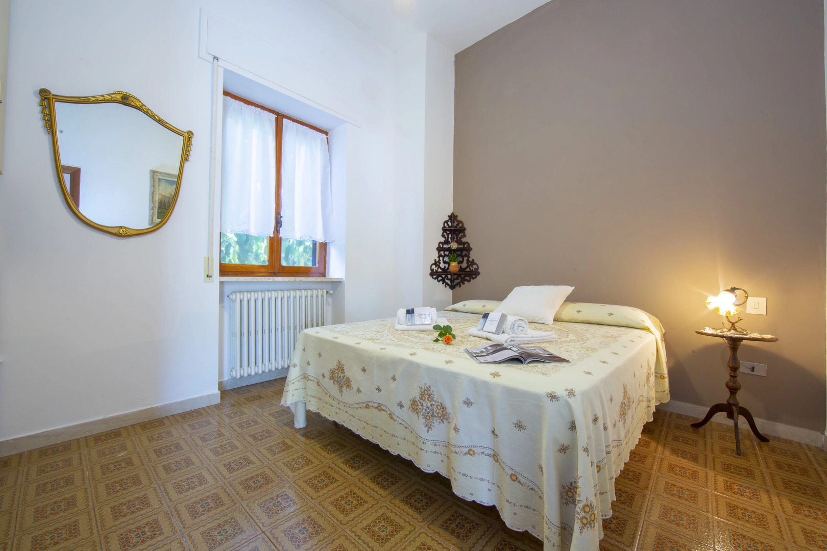 Margherita among vineyards