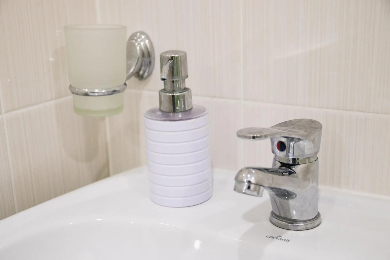 SutkiDar (СуткиДар) на улице Фёдора Лузана