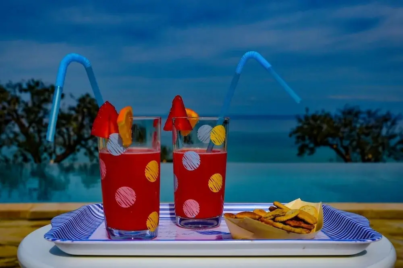 Easy Welcome Salvia - Cartolari County Apartments