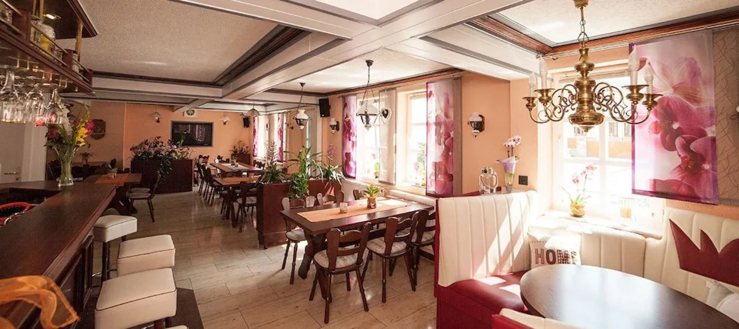 Gaststätte & Pension  Zur Krone