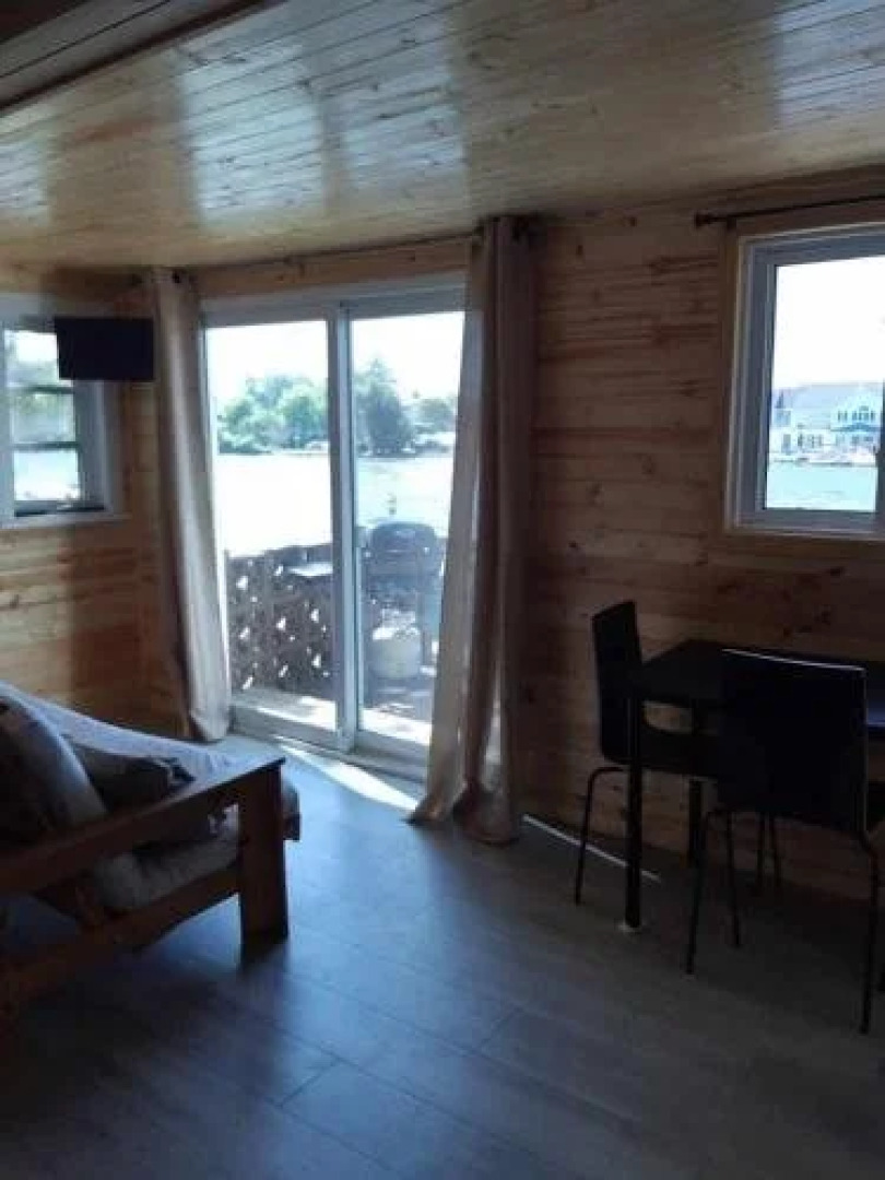 Edgewater Resorts - Edgewater Cottages