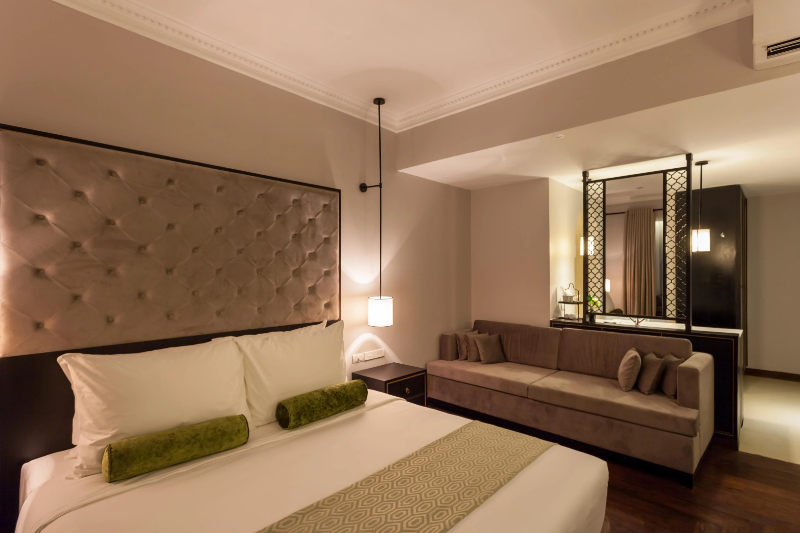 Курортный Oтель Sarai and Wander