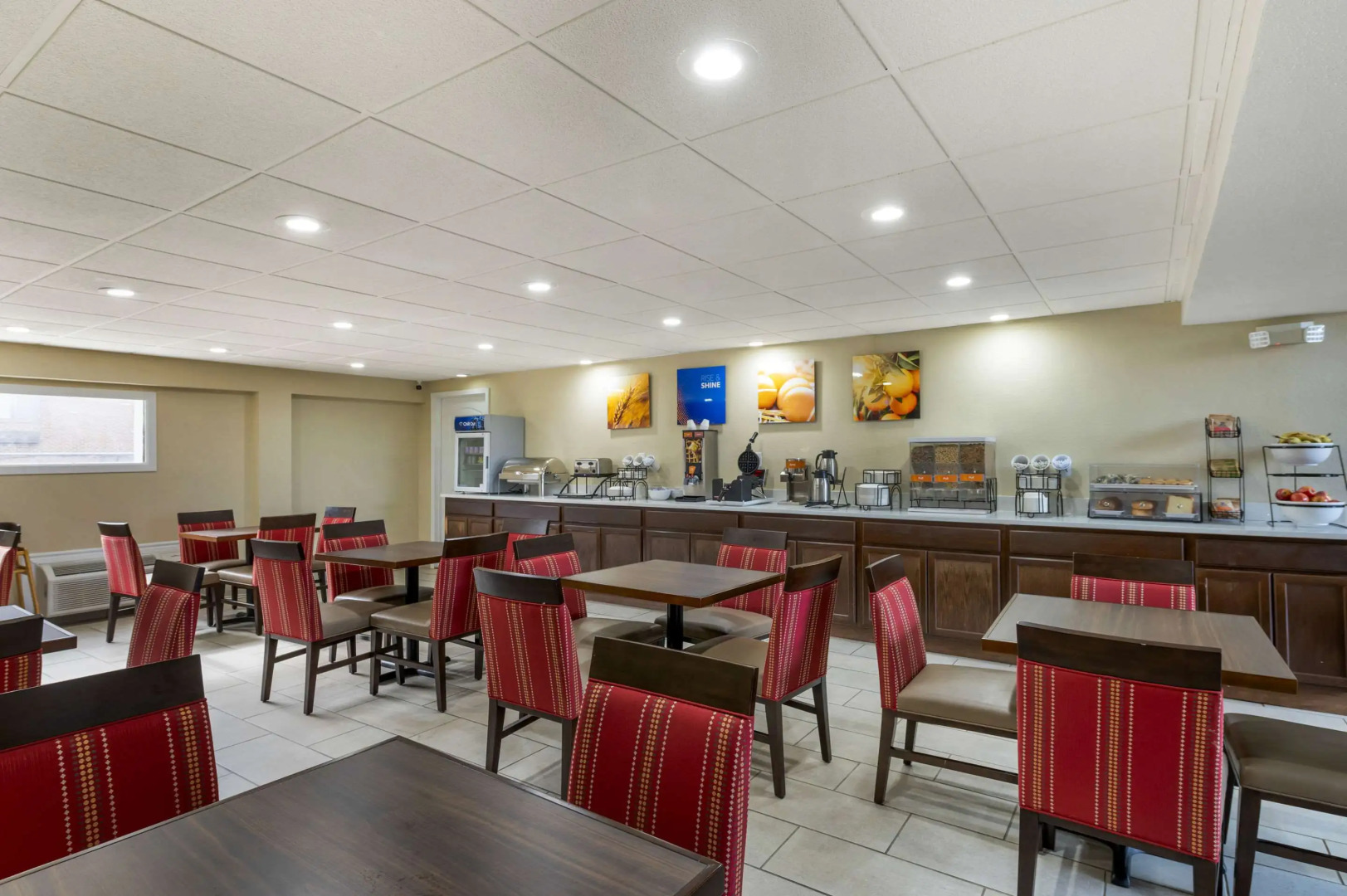 Comfort Inn & Suites Indianapolis Northwest - College Park