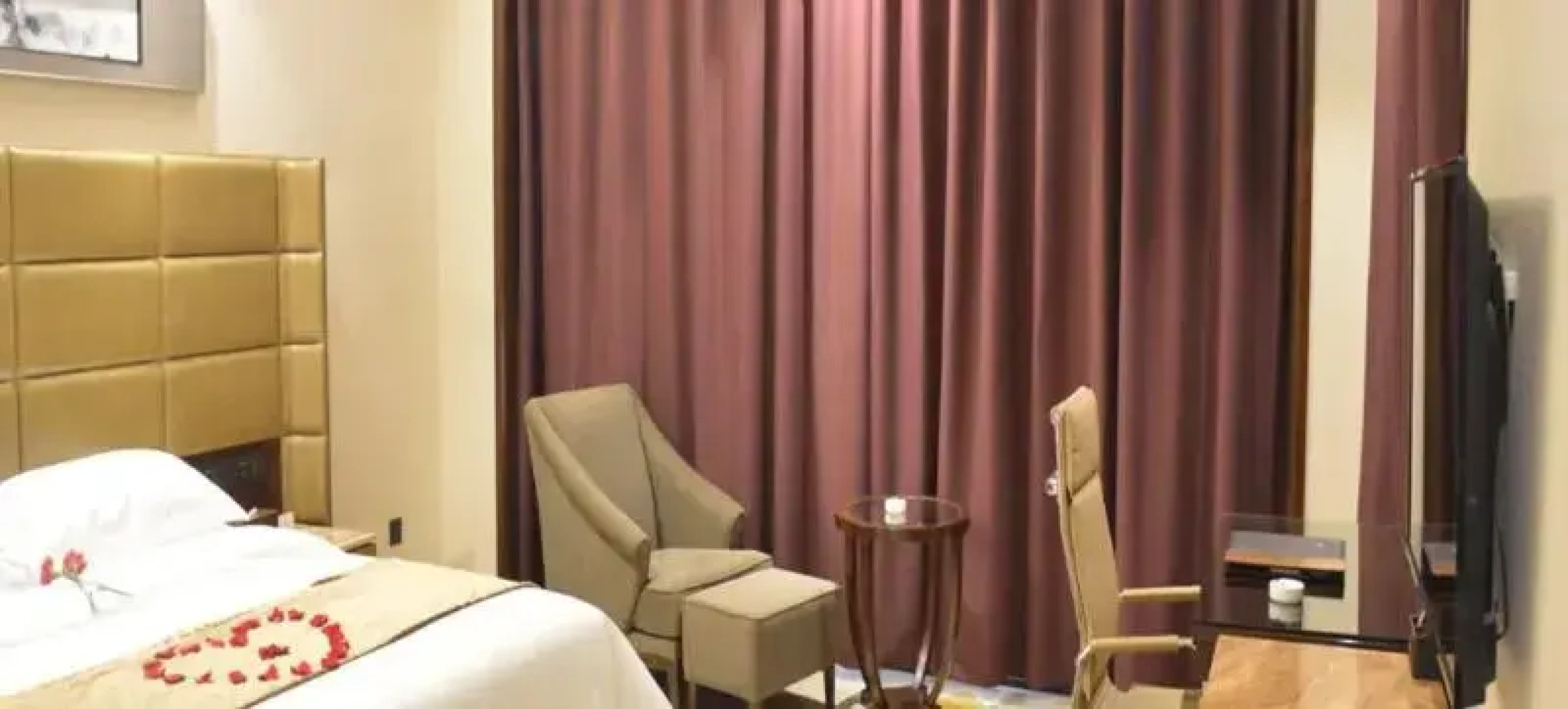 Butter Lamp Holiday Hotel