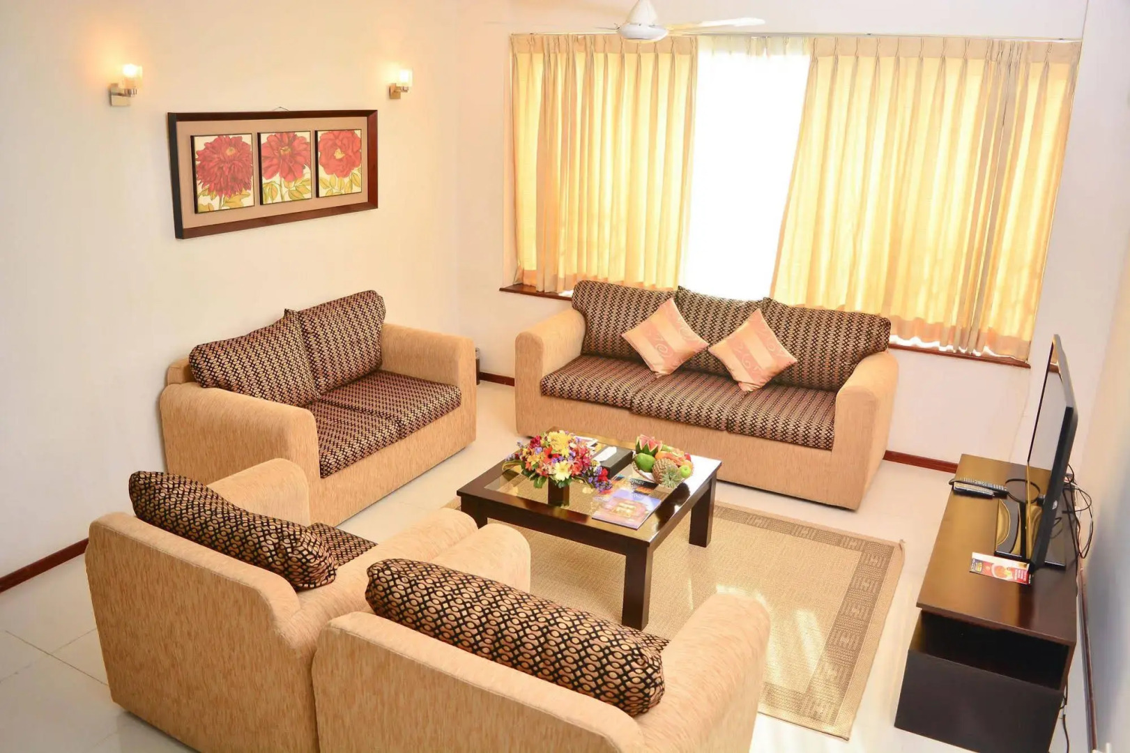 Unique Towers Luxury Boutique Suites