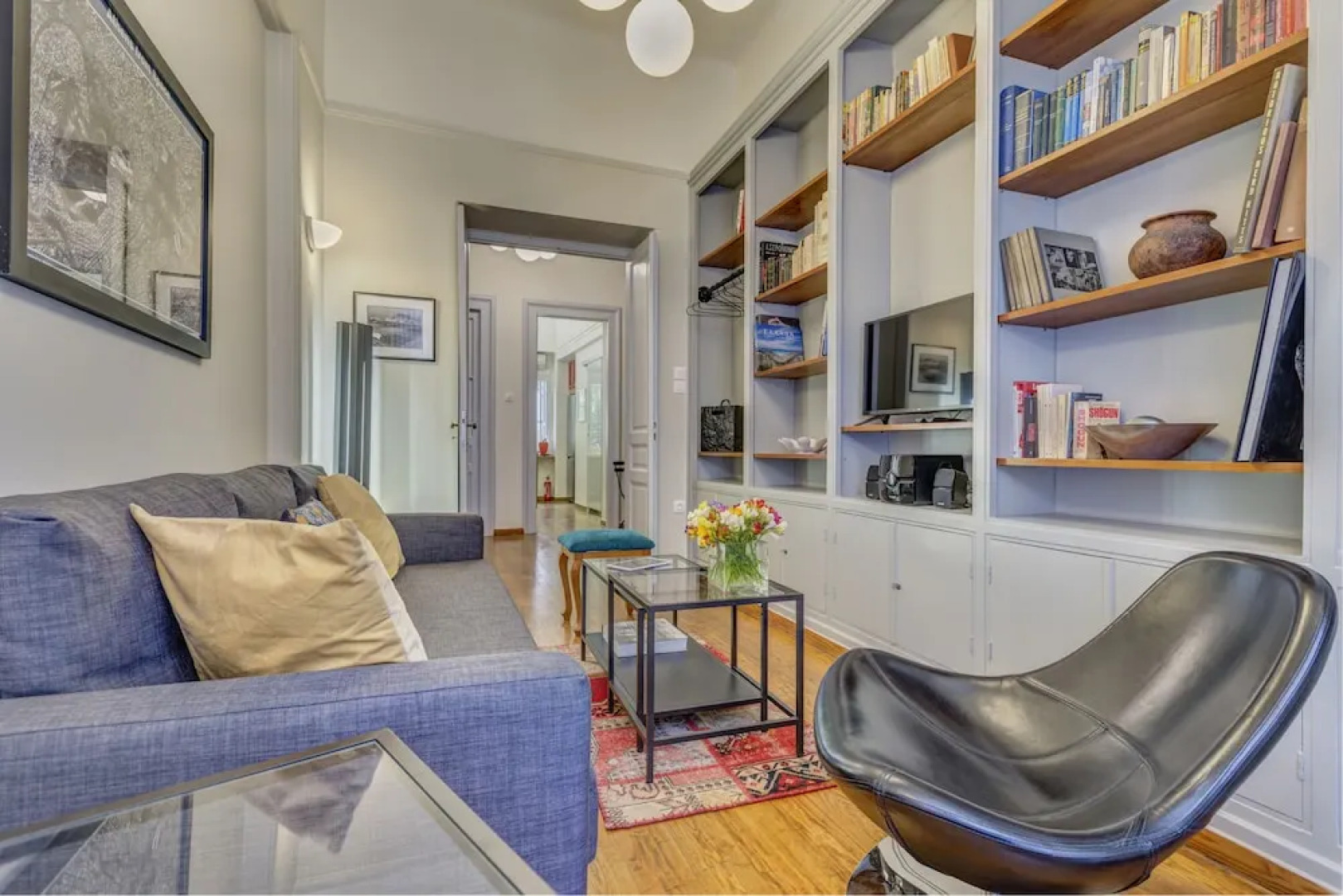 Neoclassical apartment next to Acropolis