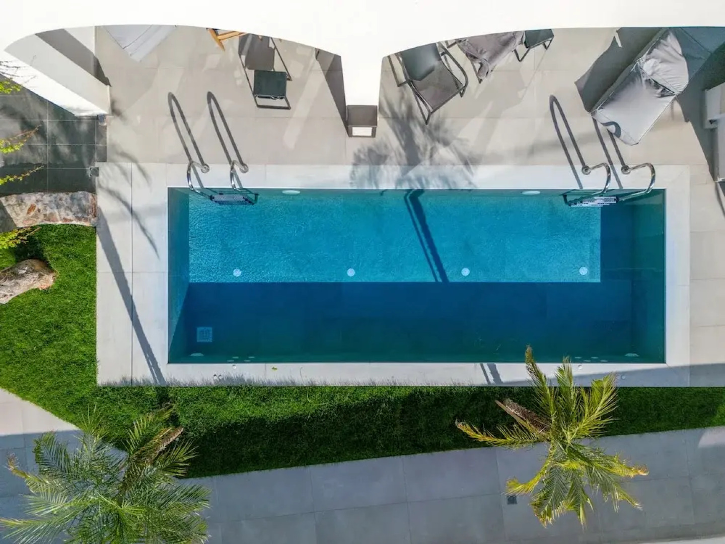 Mika Villas & Suites