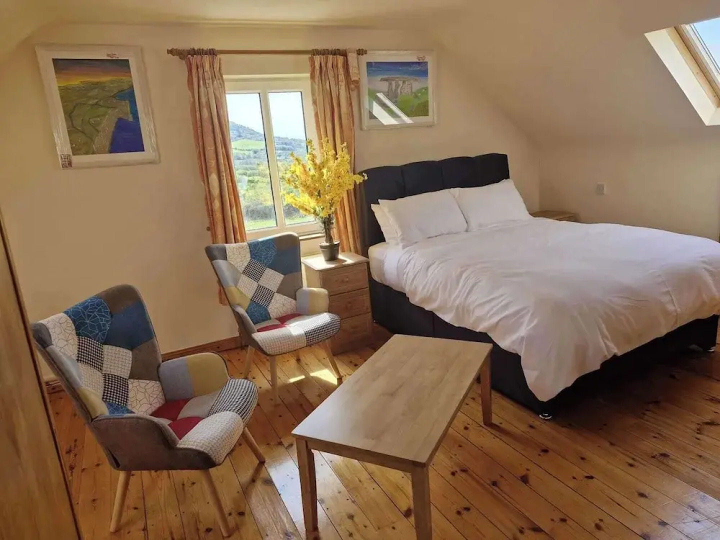Villa Daffodil - Sleeps 2 & Stunning Seaside Views