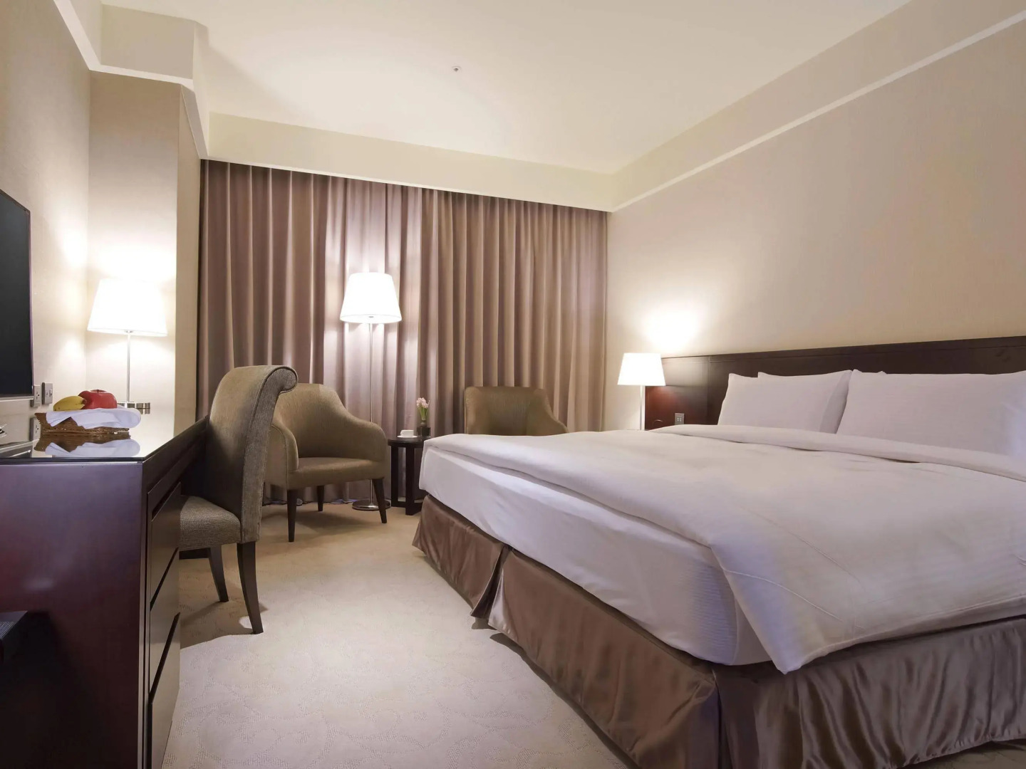 CHECK Inn Taichung LaiLai