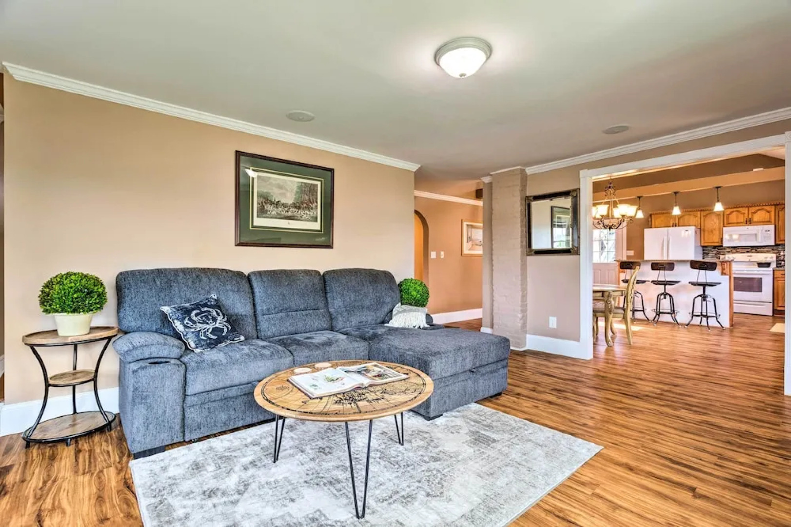 Coastal Abode w/ Beach Views, Walk to Beach & Bars