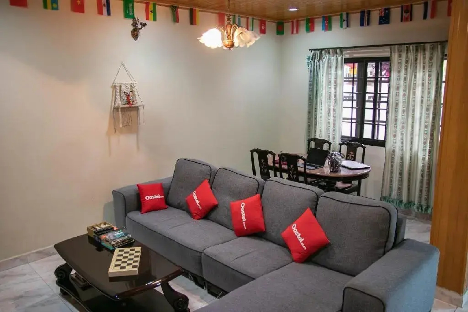 100 Backpackers Hostel