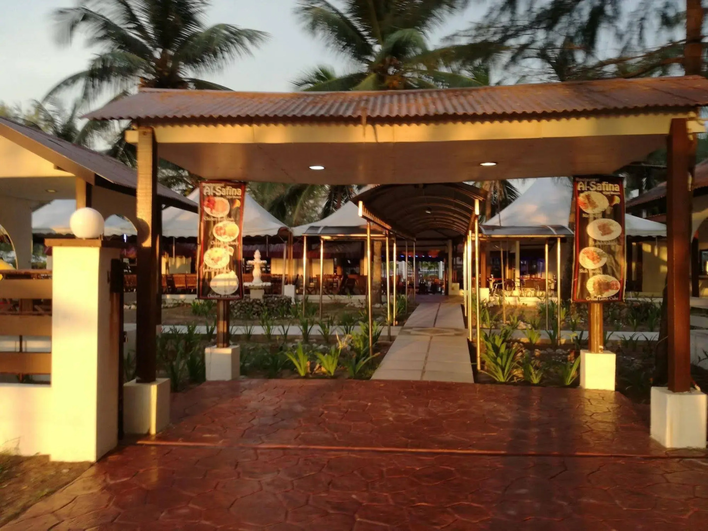 AlSafina Kijal Beach Resort & Restaurant