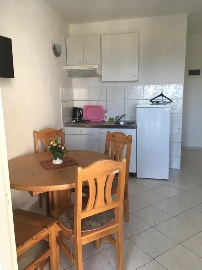 Rina - With Pool - A4