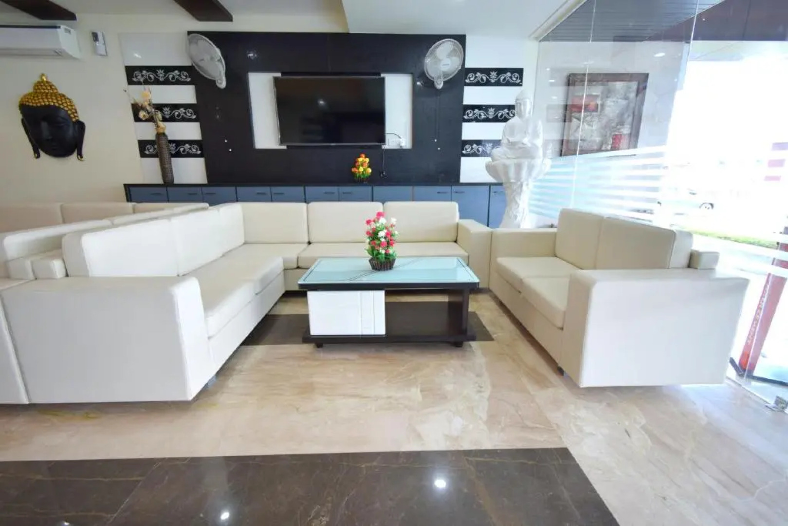 The Sky Imperial  Hotel Gopal Darshan