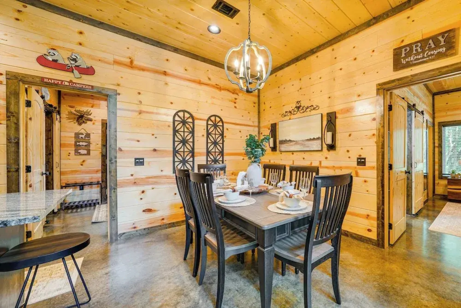 Broken Bow Cabin Near Choctaw Casino: Hot Tub!