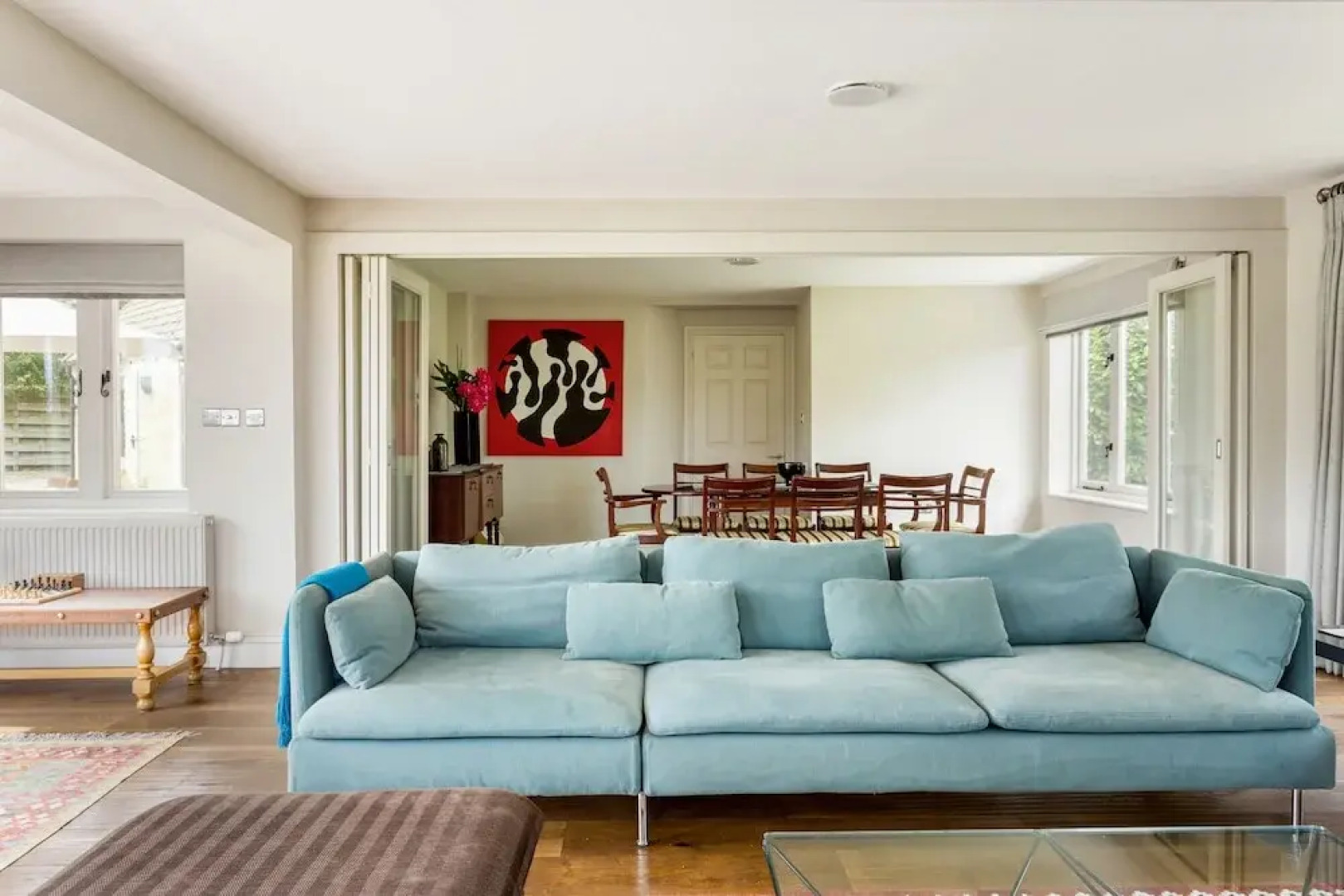 Spacious & Stylish Cotswold Family home